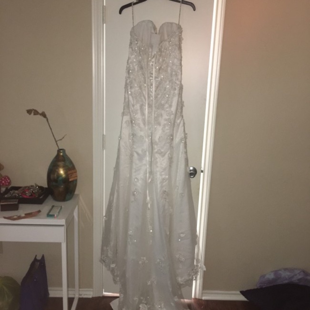 Ivory Wedding Dress